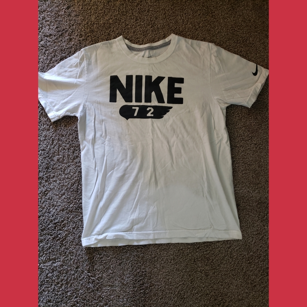 Nike T-shirt